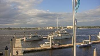 Weather camera view of Morning Star Marina.