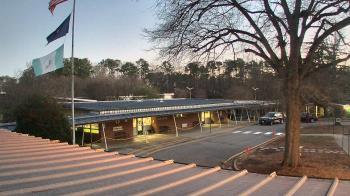 Weather camera view of Maybeury ES.