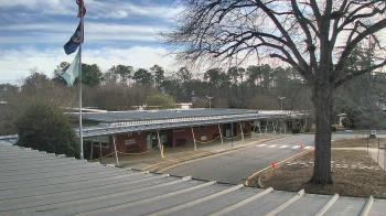 Weather camera view of Maybeury ES.