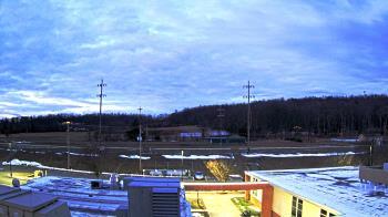 Weather camera view of New Bloomfield ES.