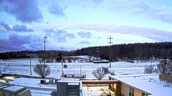 Weather camera view of New Bloomfield ES.