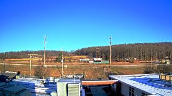 Weather camera view of New Bloomfield ES.