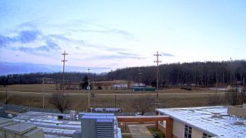 Weather camera view of New Bloomfield ES.