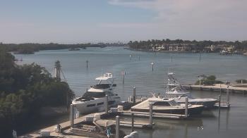 Weather camera view of Hamilton Harbor Yacht Club.