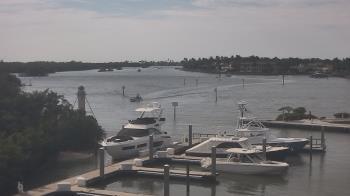 Weather camera view of Hamilton Harbor Yacht Club.