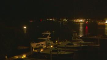 Weather camera view of Hamilton Harbor Yacht Club.