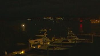 Weather camera view of Hamilton Harbor Yacht Club.