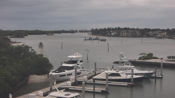 Weather camera view of Hamilton Harbor Yacht Club.