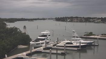 Weather camera view of Hamilton Harbor Yacht Club.