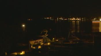 Weather camera view of Hamilton Harbor Yacht Club.
