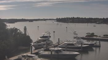 Weather camera view of Hamilton Harbor Yacht Club.