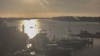 Weather camera view of Hamilton Harbor Yacht Club.