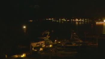 Weather camera view of Hamilton Harbor Yacht Club.