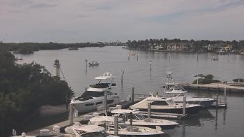 Weather camera view of Hamilton Harbor Yacht Club.