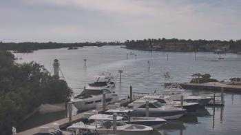 Weather camera view of Hamilton Harbor Yacht Club.