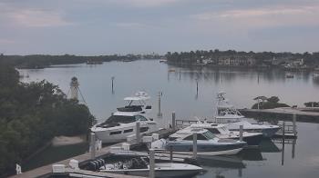 Weather camera view of Hamilton Harbor Yacht Club.