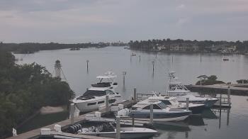 Weather camera view of Hamilton Harbor Yacht Club.