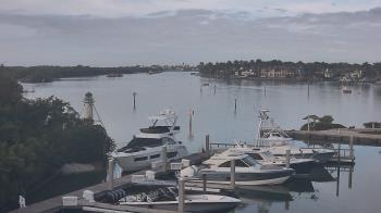 Weather camera view of Hamilton Harbor Yacht Club.
