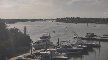 Weather camera view of Hamilton Harbor Yacht Club.