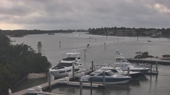 Weather camera view of Hamilton Harbor Yacht Club.