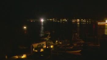 Weather camera view of Hamilton Harbor Yacht Club.