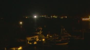 Weather camera view of Hamilton Harbor Yacht Club.