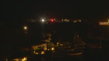 Weather camera view of Hamilton Harbor Yacht Club.