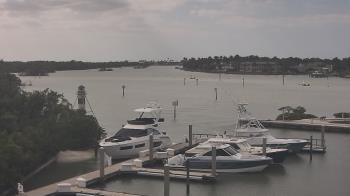 Weather camera view of Hamilton Harbor Yacht Club.