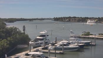 Weather camera view of Hamilton Harbor Yacht Club.