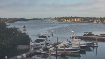 Weather camera view of Hamilton Harbor Yacht Club.