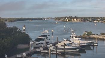 Weather camera view of Hamilton Harbor Yacht Club.