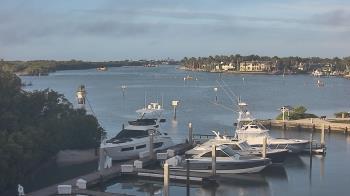 Weather camera view of Hamilton Harbor Yacht Club.