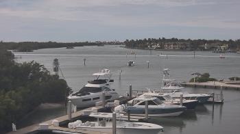 Weather camera view of Hamilton Harbor Yacht Club.