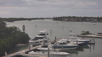 Weather camera view of Hamilton Harbor Yacht Club.