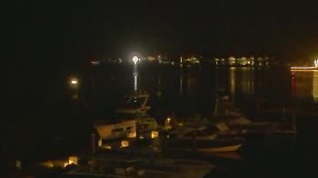 Weather camera view of Hamilton Harbor Yacht Club.