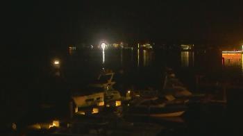 Weather camera view of Hamilton Harbor Yacht Club.