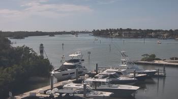 Weather camera view of Hamilton Harbor Yacht Club.