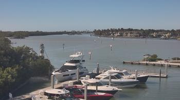 Weather camera view of Hamilton Harbor Yacht Club.