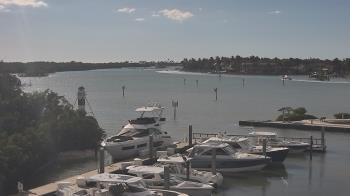 Weather camera view of Hamilton Harbor Yacht Club.