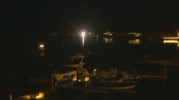 Weather camera view of Hamilton Harbor Yacht Club.