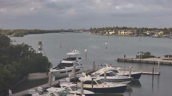 Weather camera view of Hamilton Harbor Yacht Club.