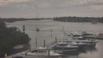 Weather camera view of Hamilton Harbor Yacht Club.