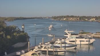 Weather camera view of Hamilton Harbor Yacht Club.