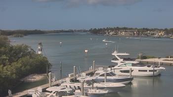 Weather camera view of Hamilton Harbor Yacht Club.