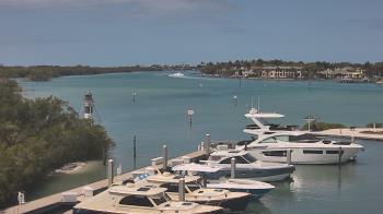 Weather camera view of Hamilton Harbor Yacht Club.