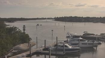 Weather camera view of Hamilton Harbor Yacht Club.