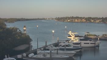 Weather camera view of Hamilton Harbor Yacht Club.