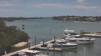 Weather camera view of Hamilton Harbor Yacht Club.