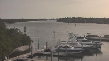Weather camera view of Hamilton Harbor Yacht Club.