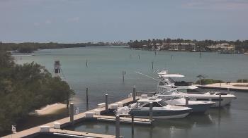 Weather camera view of Hamilton Harbor Yacht Club.
